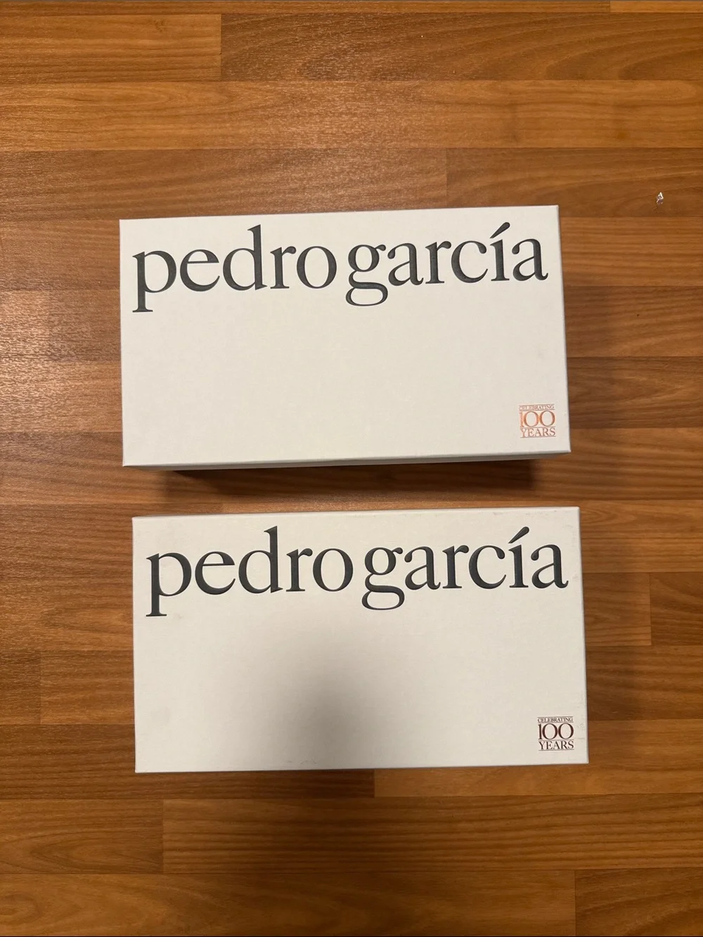 Pedro García Cream and White Shoe Box Set with Dust Bags - Picture 1 of 3